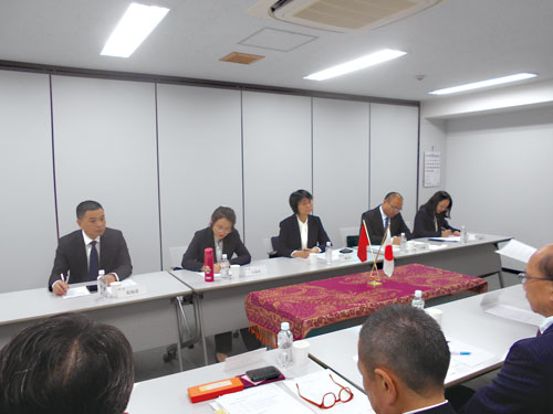 中国職工対外交流中心訪日団との業務会談