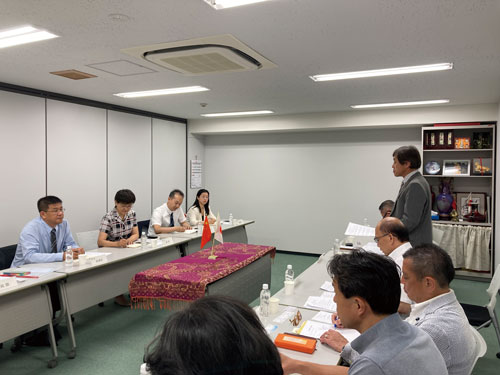 財団との業務会談