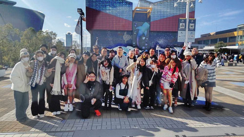 社員旅行で記念写真